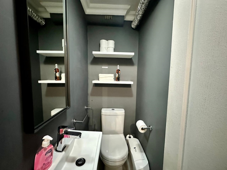 Commercial Property for Sale in De Waterkant Western Cape